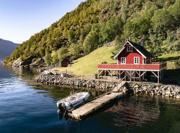 Newsletter%20Image%20-%2050_50%20-%20Boat6.png