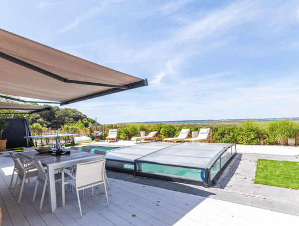 Maison de vacances avec terrasse et piscine face à la mer – Voir les offres de dernière minute à la plage