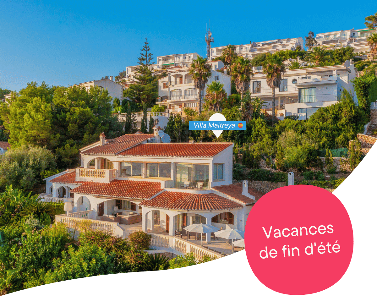 Villa méditerranéenne avec terrasse sur une colline – Découvrez les vacances de fin d’été